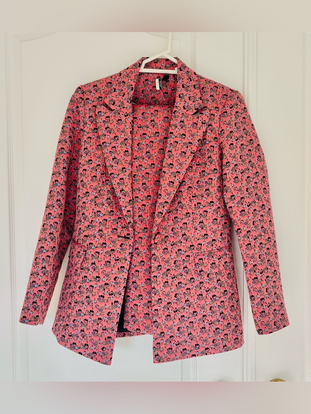 Topshop Pink Floral Jacquard Single Breasted Suit Jacket & Cropped Pant Set